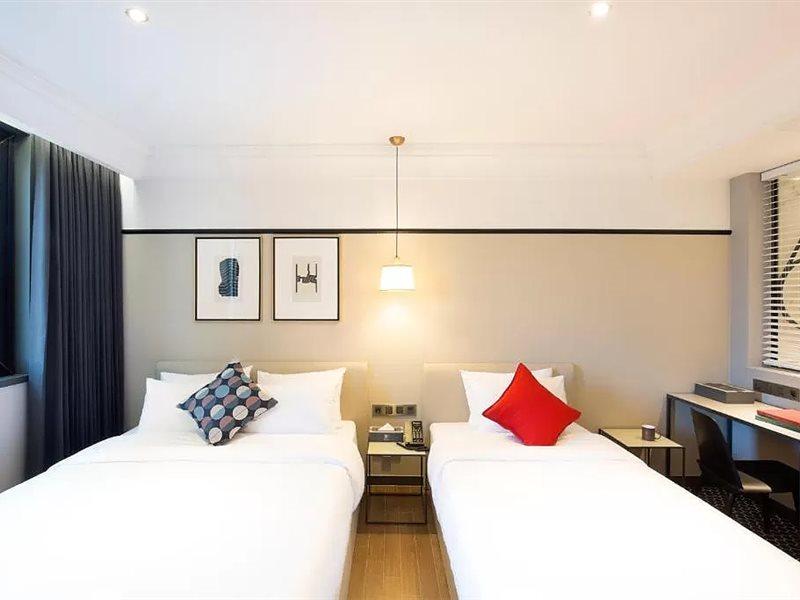 Brown Dot Hotel Jinju Bagian luar foto