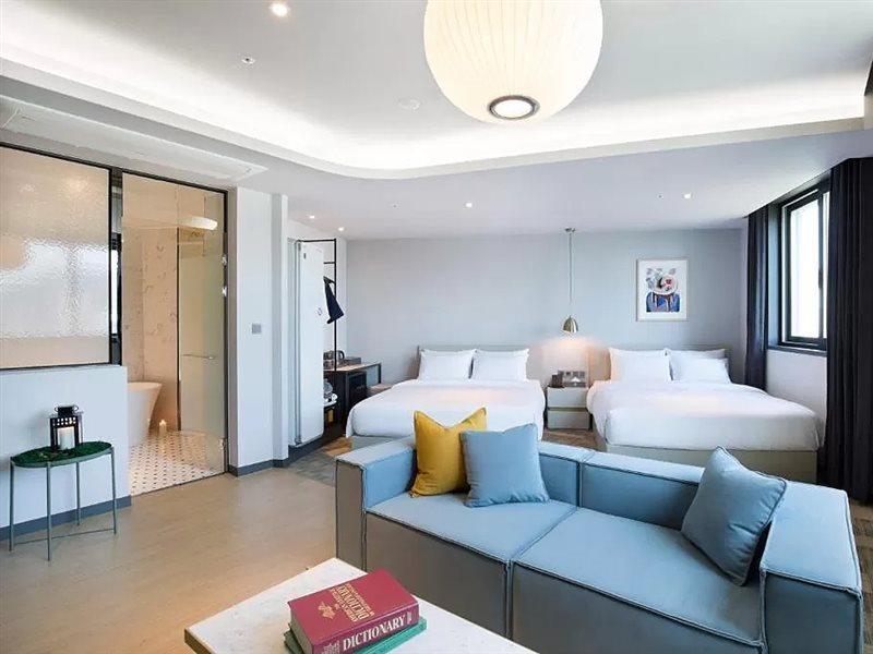 Brown Dot Hotel Jinju Bagian luar foto